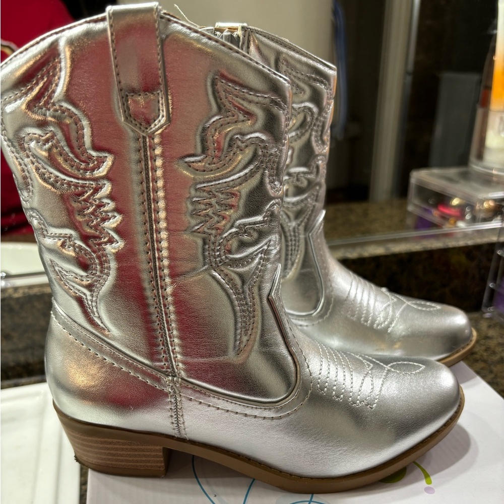 SOLD Cowboy boots